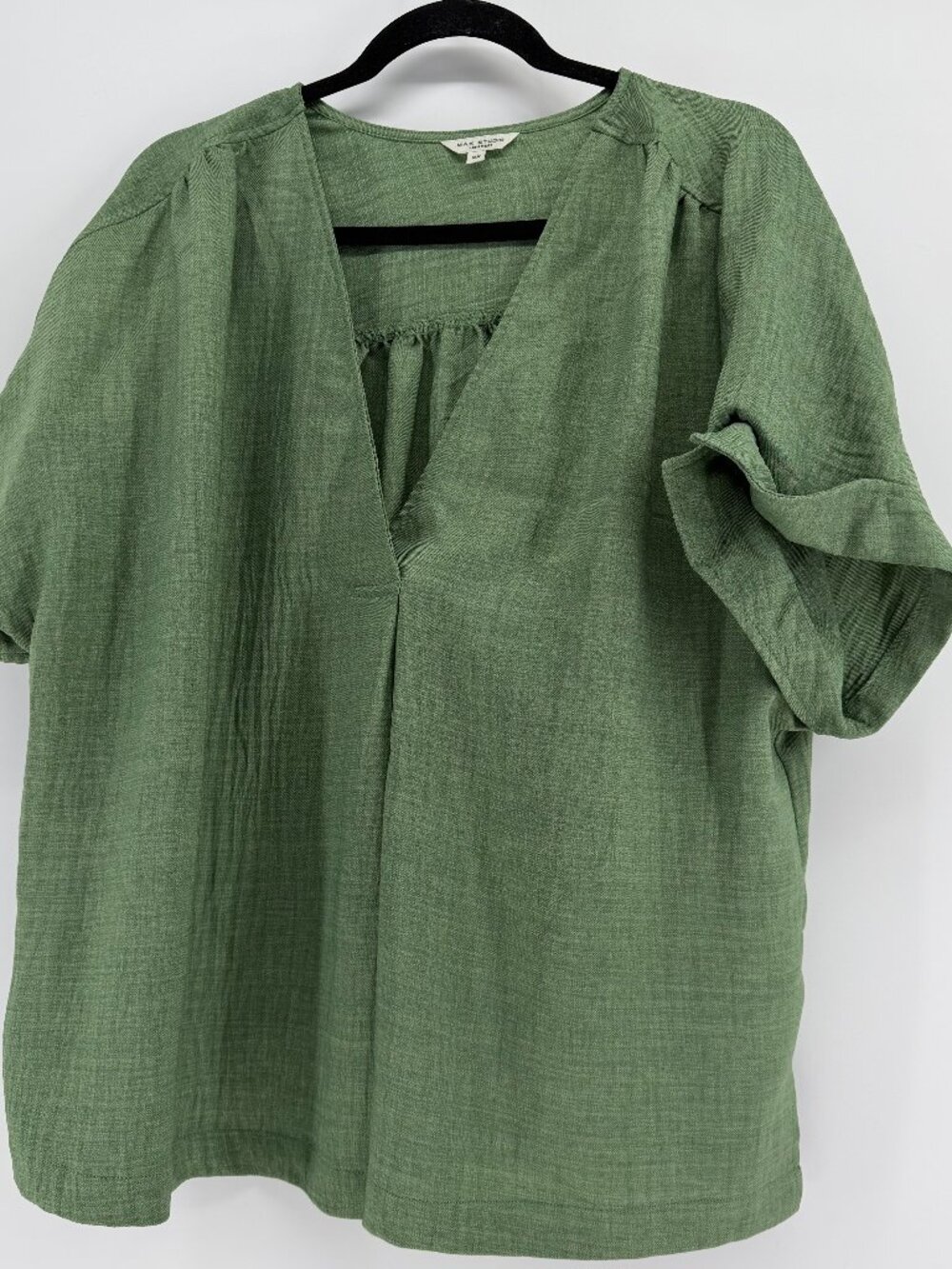 Max Studio Green shirt size 2x